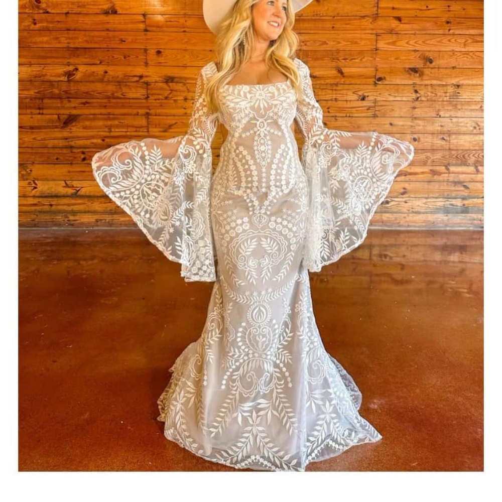 NWT Wedding dress!!